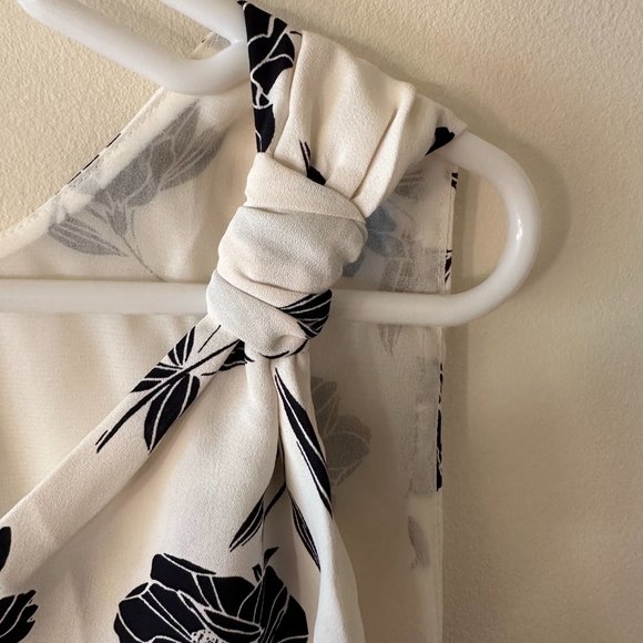 Express Flower Print Work Top - Picture 7 of 8